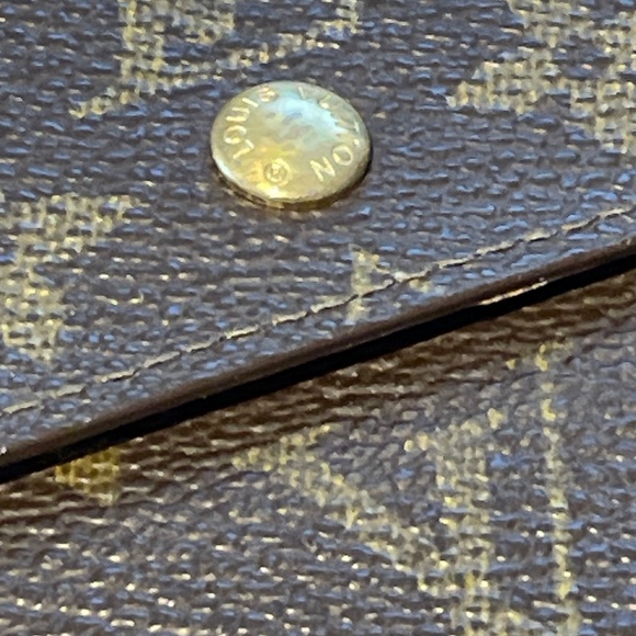 Louis Vuitton Monogram Medium Size Trifold Wallet with Dustbag - Picture 15 of 16